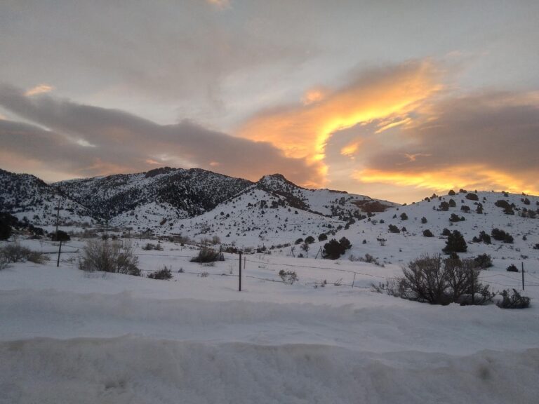 Utah mountain sun and snow